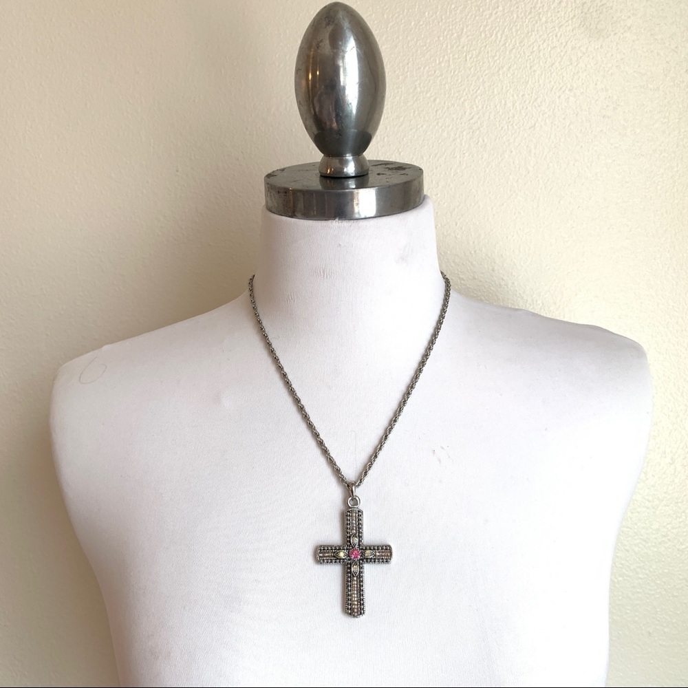 Silver plated cross with pink stone - Picture 2 of 5